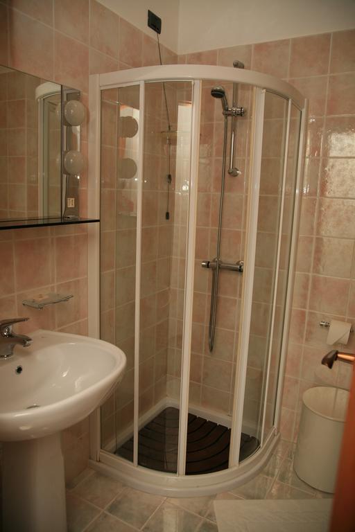 Albergo Benito Ponte nellʼAlpi Zewnętrze zdjęcie