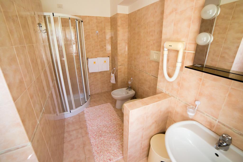 Albergo Benito Ponte nellʼAlpi Zewnętrze zdjęcie
