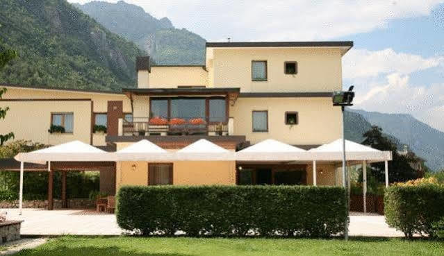 Albergo Benito Ponte nellʼAlpi Zewnętrze zdjęcie